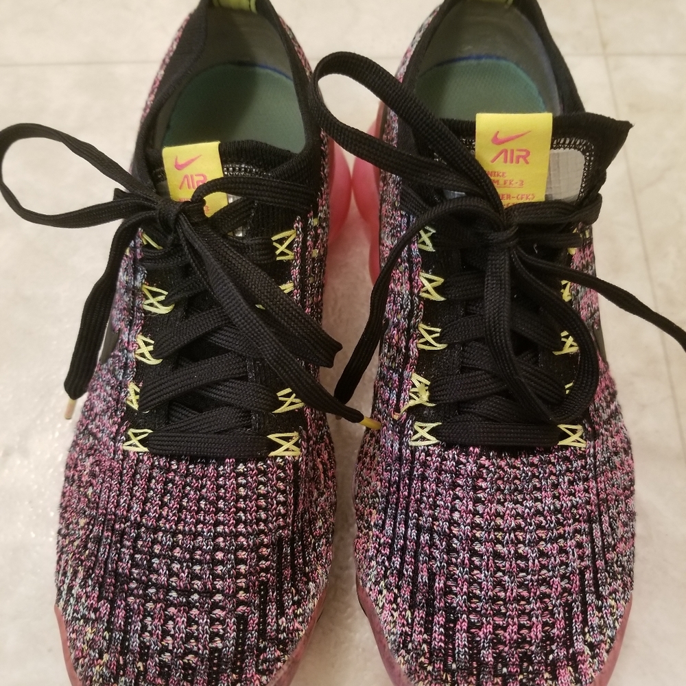 WOMEN'S NIKE VAPORMAX